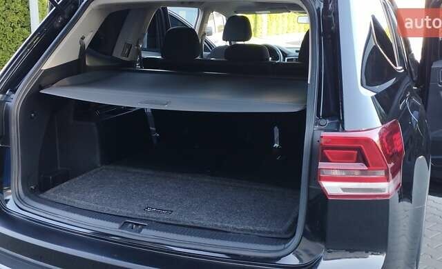 Чорний Фольксваген Atlas, об'ємом двигуна 3.6 л та пробігом 122 тис. км за 16500 $, фото 18 на Automoto.ua