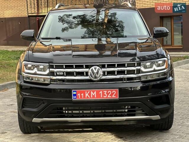 Чорний Фольксваген Atlas, об'ємом двигуна 2 л та пробігом 193 тис. км за 17950 $, фото 1 на Automoto.ua