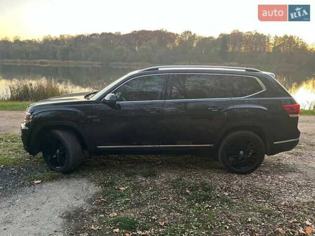 Черный Фольксваген Atlas, объемом двигателя 3.6 л и пробегом 159 тыс. км за 24000 $, фото 20 на Automoto.ua