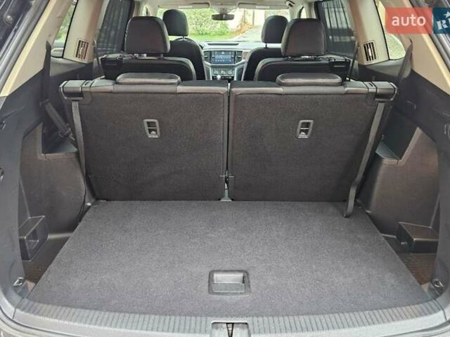 Черный Фольксваген Atlas, объемом двигателя 3.6 л и пробегом 90 тыс. км за 25500 $, фото 22 на Automoto.ua