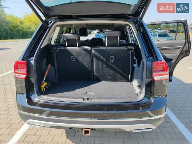 Фольксваген Atlas 2018 в Черновцах на Automoto.ua Черный Фольксваген Atlas, объемом двигателя 3.6 л и пробегом 160 тыс. км за 28500 $, фото 6 на Automoto.ua