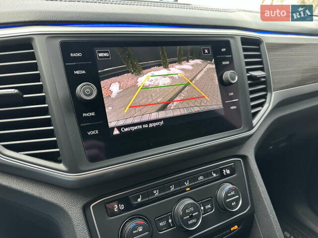 Черный Фольксваген Atlas, объемом двигателя 3.6 л и пробегом 179 тыс. км за 22000 $, фото 23 на Automoto.ua