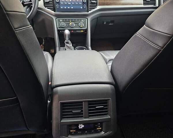 Черный Фольксваген Atlas, объемом двигателя 3.6 л и пробегом 90 тыс. км за 25500 $, фото 19 на Automoto.ua