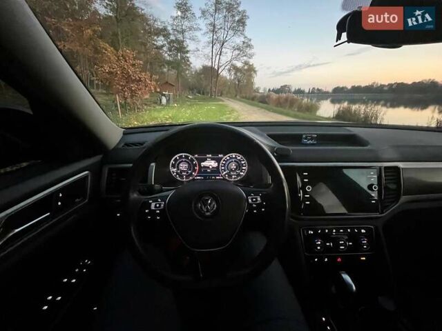 Черный Фольксваген Atlas, объемом двигателя 3.6 л и пробегом 159 тыс. км за 24000 $, фото 27 на Automoto.ua