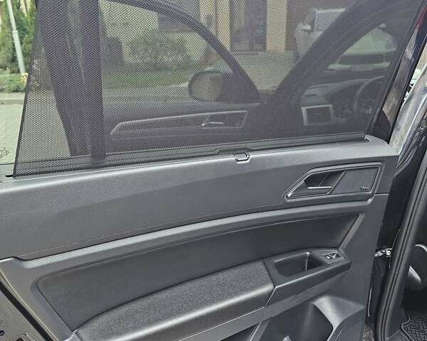 Черный Фольксваген Atlas, объемом двигателя 3.6 л и пробегом 90 тыс. км за 25500 $, фото 16 на Automoto.ua