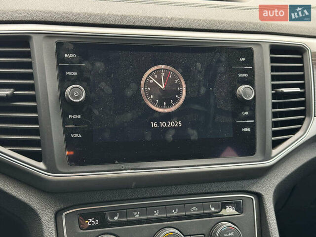 Фольксваген Atlas 2018 в Харькове на Automoto.ua Черный Фольксваген Atlas, объемом двигателя 3.6 л и пробегом 84 тыс. км за 20440 $, фото 18 на Automoto.ua