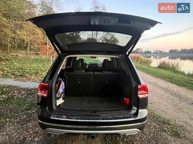 Черный Фольксваген Atlas, объемом двигателя 3.6 л и пробегом 159 тыс. км за 24000 $, фото 7 на Automoto.ua