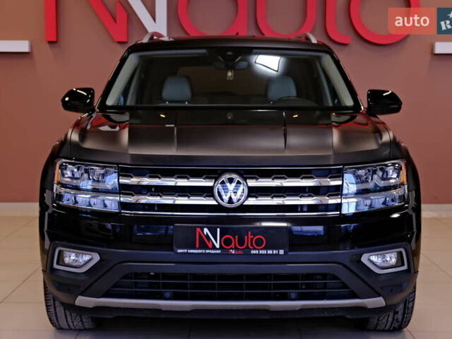 Черный Фольксваген Atlas, объемом двигателя 3.6 л и пробегом 96 тыс. км за 19900 $, фото 1 на Automoto.ua