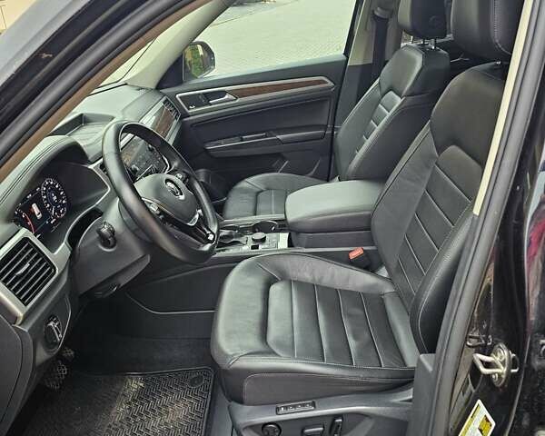 Черный Фольксваген Atlas, объемом двигателя 3.6 л и пробегом 90 тыс. км за 25500 $, фото 12 на Automoto.ua