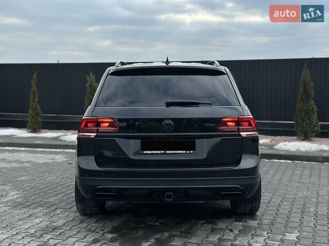 Черный Фольксваген Atlas, объемом двигателя 3.6 л и пробегом 179 тыс. км за 22000 $, фото 8 на Automoto.ua