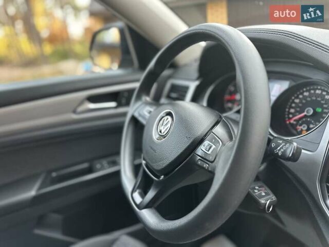 Чорний Фольксваген Atlas, об'ємом двигуна 2 л та пробігом 193 тис. км за 17950 $, фото 18 на Automoto.ua