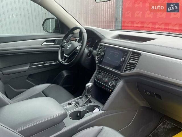 Черный Фольксваген Atlas, объемом двигателя 2 л и пробегом 161 тыс. км за 20800 $, фото 53 на Automoto.ua