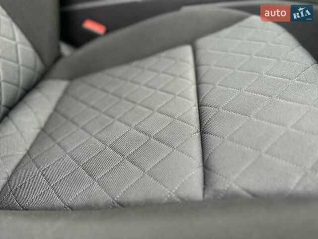 Чорний Фольксваген Atlas, об'ємом двигуна 2 л та пробігом 193 тис. км за 17950 $, фото 21 на Automoto.ua