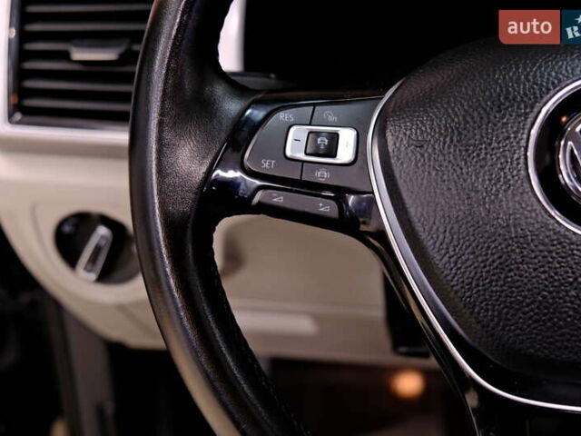 Черный Фольксваген Atlas, объемом двигателя 3.6 л и пробегом 96 тыс. км за 19900 $, фото 20 на Automoto.ua