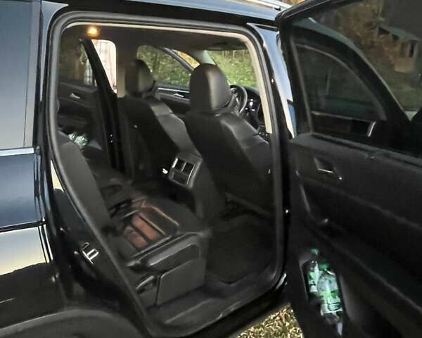 Черный Фольксваген Atlas, объемом двигателя 3.6 л и пробегом 159 тыс. км за 24000 $, фото 12 на Automoto.ua