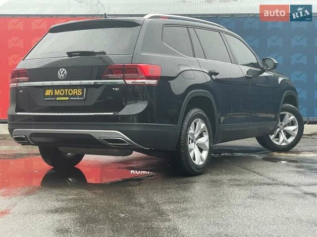 Черный Фольксваген Atlas, объемом двигателя 2 л и пробегом 161 тыс. км за 20800 $, фото 3 на Automoto.ua