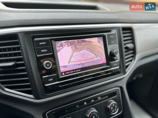 Чорний Фольксваген Atlas, об'ємом двигуна 2 л та пробігом 193 тис. км за 17950 $, фото 56 на Automoto.ua