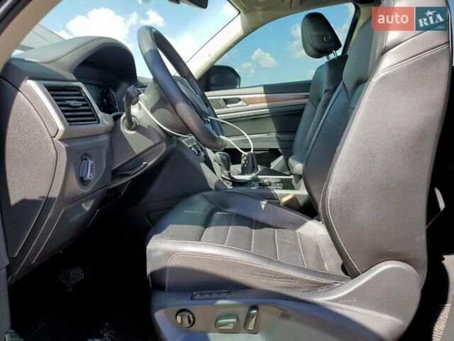 Черный Фольксваген Atlas, объемом двигателя 3.6 л и пробегом 130 тыс. км за 5000 $, фото 6 на Automoto.ua