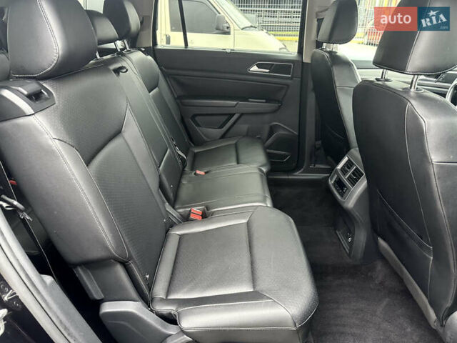 Чорний Фольксваген Atlas, об'ємом двигуна 3.6 л та пробігом 176 тис. км за 17999 $, фото 21 на Automoto.ua