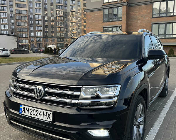Черный Фольксваген Atlas, объемом двигателя 3.6 л и пробегом 122 тыс. км за 25000 $, фото 9 на Automoto.ua