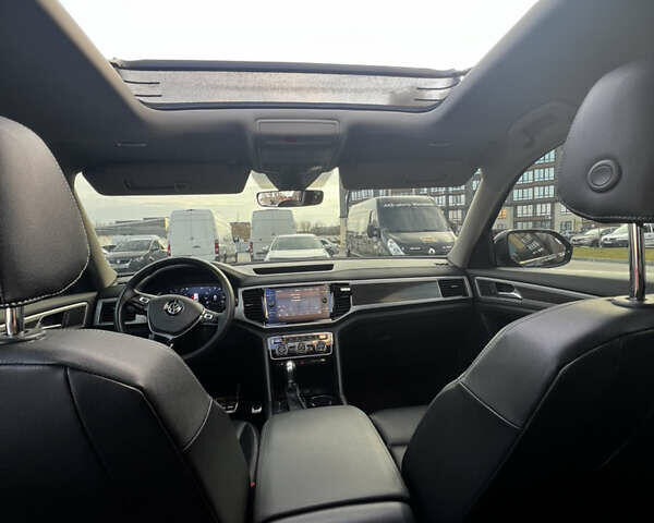 Черный Фольксваген Atlas, объемом двигателя 3.6 л и пробегом 122 тыс. км за 25000 $, фото 30 на Automoto.ua