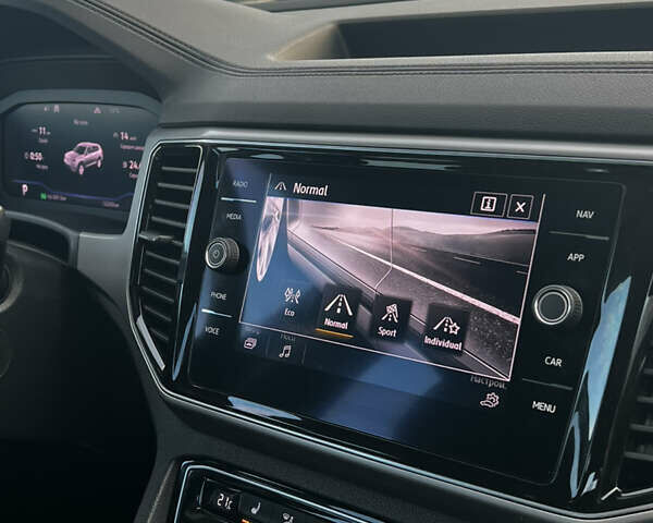 Черный Фольксваген Atlas, объемом двигателя 3.6 л и пробегом 122 тыс. км за 25000 $, фото 43 на Automoto.ua