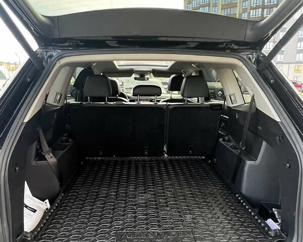 Черный Фольксваген Atlas, объемом двигателя 3.6 л и пробегом 122 тыс. км за 25000 $, фото 33 на Automoto.ua