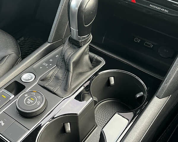 Черный Фольксваген Atlas, объемом двигателя 3.6 л и пробегом 122 тыс. км за 25000 $, фото 42 на Automoto.ua