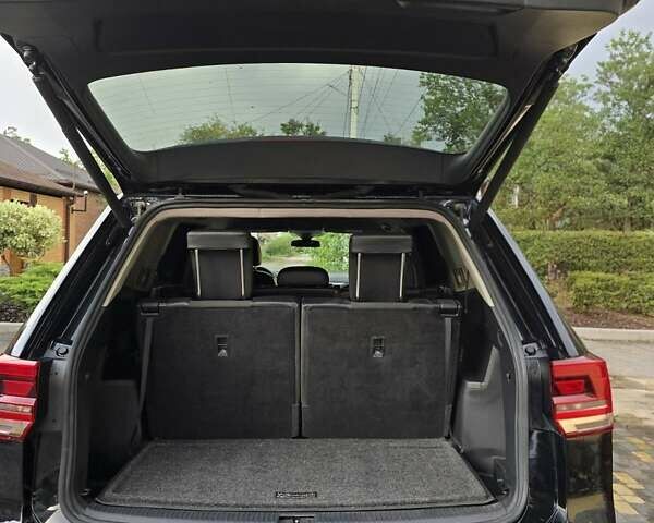 Черный Фольксваген Atlas, объемом двигателя 3.6 л и пробегом 58 тыс. км за 23900 $, фото 11 на Automoto.ua