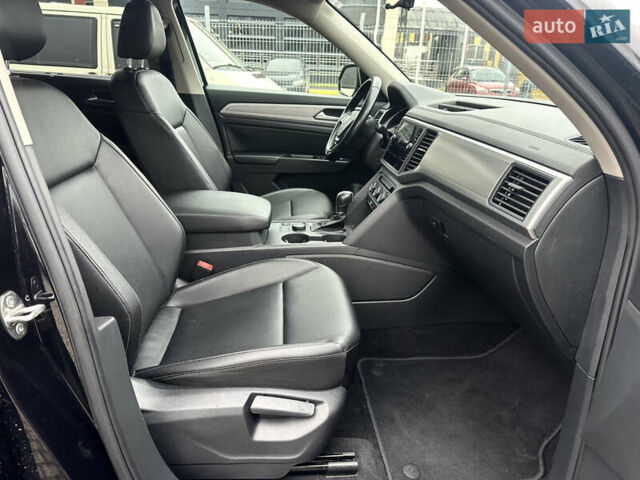 Чорний Фольксваген Atlas, об'ємом двигуна 3.6 л та пробігом 176 тис. км за 17999 $, фото 23 на Automoto.ua