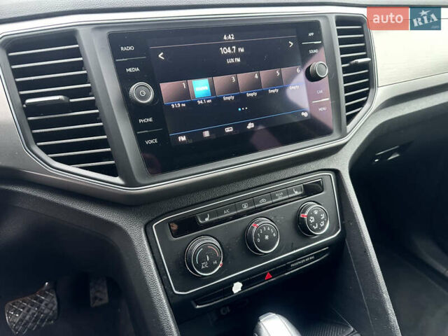 Чорний Фольксваген Atlas, об'ємом двигуна 3.6 л та пробігом 176 тис. км за 17999 $, фото 12 на Automoto.ua