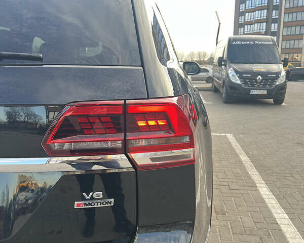 Черный Фольксваген Atlas, объемом двигателя 3.6 л и пробегом 122 тыс. км за 25000 $, фото 13 на Automoto.ua