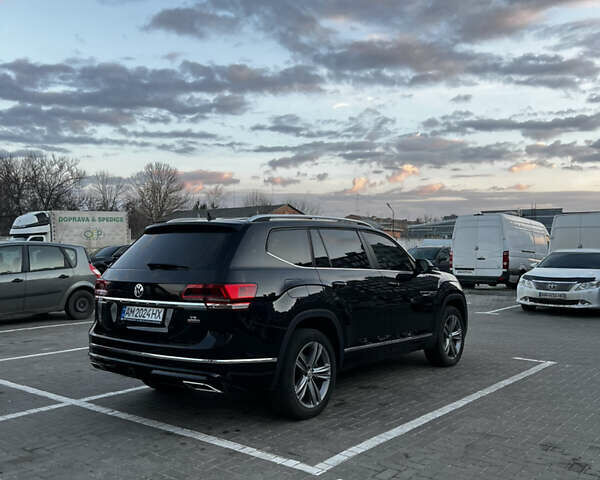 Черный Фольксваген Atlas, объемом двигателя 3.6 л и пробегом 122 тыс. км за 25000 $, фото 3 на Automoto.ua