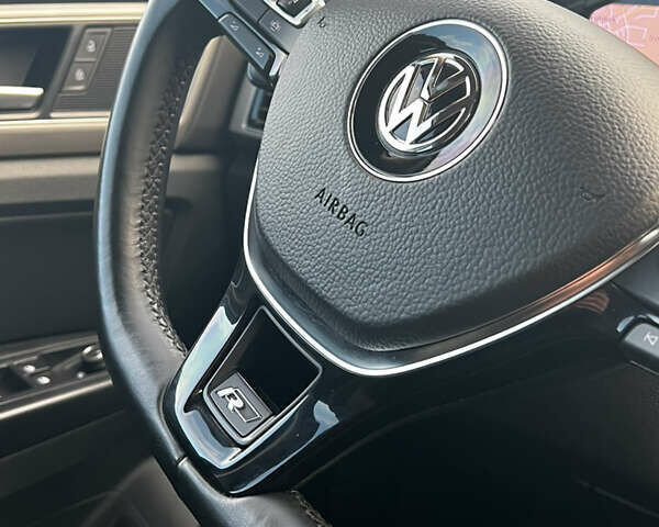 Черный Фольксваген Atlas, объемом двигателя 3.6 л и пробегом 122 тыс. км за 25000 $, фото 39 на Automoto.ua