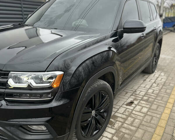 Чорний Фольксваген Atlas, об'ємом двигуна 3.6 л та пробігом 116 тис. км за 23900 $, фото 10 на Automoto.ua