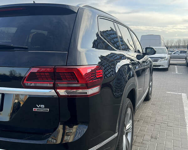 Черный Фольксваген Atlas, объемом двигателя 3.6 л и пробегом 122 тыс. км за 25000 $, фото 14 на Automoto.ua