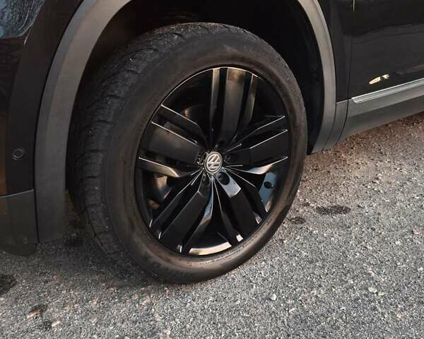 Фольксваген Atlas 2019 в Лозовой на Automoto.ua Черный Фольксваген Atlas, объемом двигателя 3.6 л и пробегом 113 тыс. км за 24000 $, фото 39 на Automoto.ua