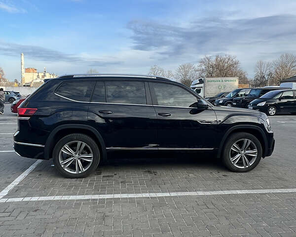 Черный Фольксваген Atlas, объемом двигателя 3.6 л и пробегом 122 тыс. км за 25000 $, фото 4 на Automoto.ua