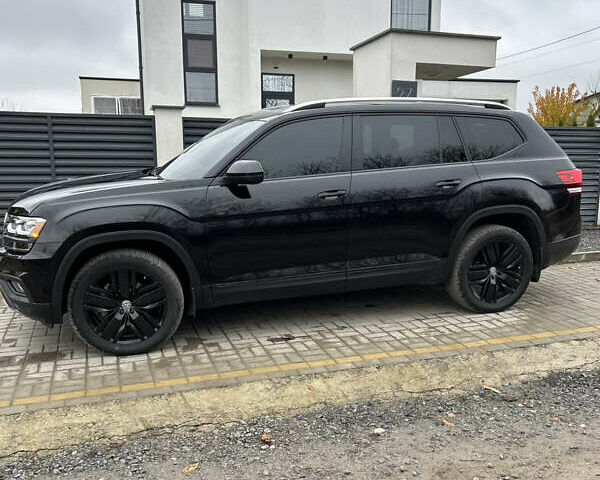 Чорний Фольксваген Atlas, об'ємом двигуна 3.6 л та пробігом 116 тис. км за 23900 $, фото 2 на Automoto.ua