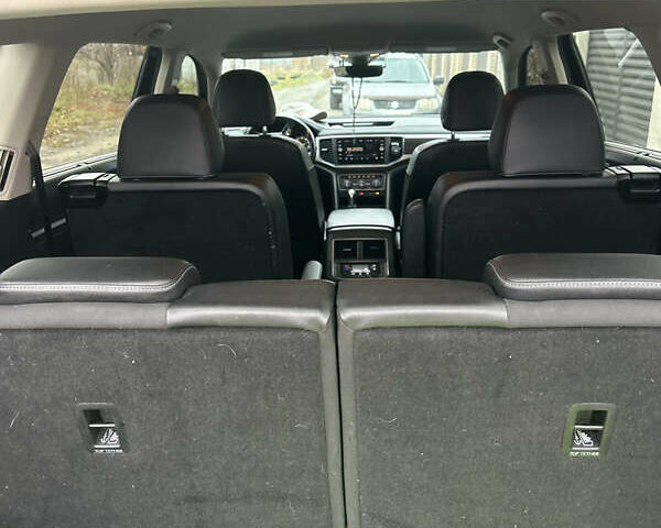 Чорний Фольксваген Atlas, об'ємом двигуна 3.6 л та пробігом 116 тис. км за 23900 $, фото 12 на Automoto.ua