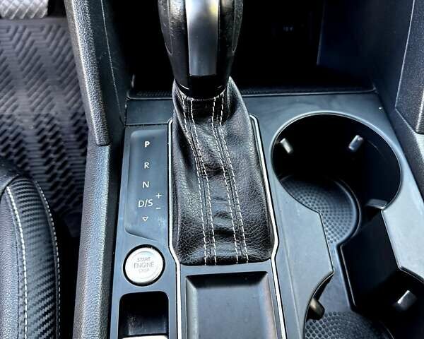 Черный Фольксваген Atlas, объемом двигателя 3.6 л и пробегом 69 тыс. км за 27500 $, фото 45 на Automoto.ua