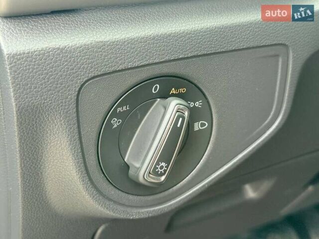 Чорний Фольксваген Atlas, об'ємом двигуна 3.6 л та пробігом 60 тис. км за 32500 $, фото 46 на Automoto.ua