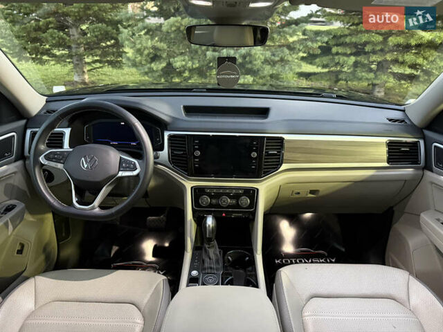 Чорний Фольксваген Atlas, об'ємом двигуна 3.6 л та пробігом 82 тис. км за 29000 $, фото 14 на Automoto.ua