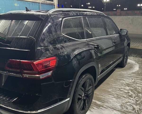 Черный Фольксваген Atlas, объемом двигателя 1.98 л и пробегом 138 тыс. км за 25500 $, фото 8 на Automoto.ua