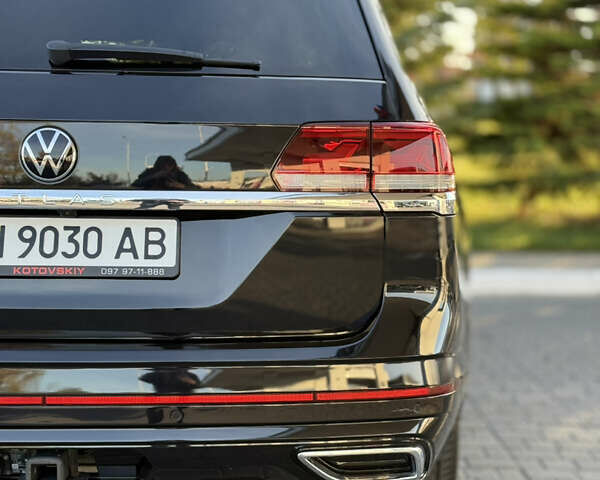 Черный Фольксваген Atlas, объемом двигателя 3.6 л и пробегом 128 тыс. км за 25000 $, фото 27 на Automoto.ua