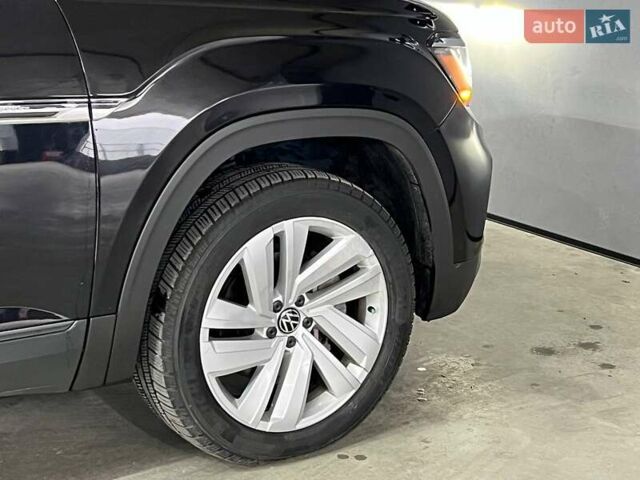 Чорний Фольксваген Atlas, об'ємом двигуна 3.6 л та пробігом 88 тис. км за 26500 $, фото 3 на Automoto.ua