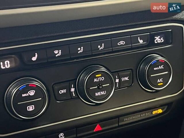 Чорний Фольксваген Atlas, об'ємом двигуна 3.6 л та пробігом 88 тис. км за 26500 $, фото 11 на Automoto.ua