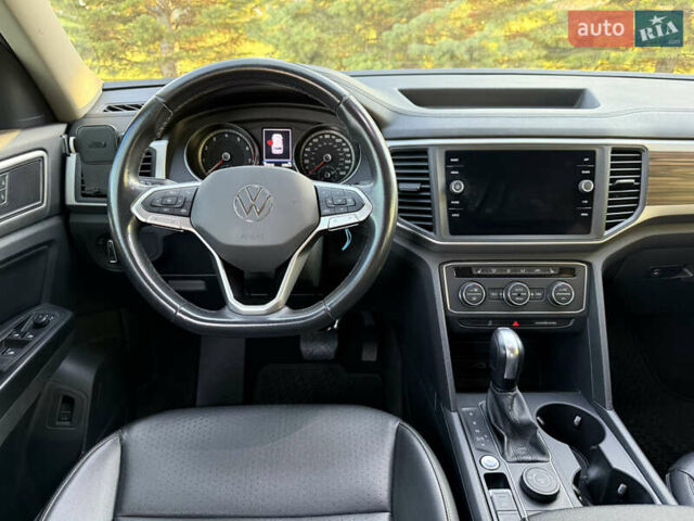 Черный Фольксваген Atlas, объемом двигателя 3.6 л и пробегом 128 тыс. км за 25000 $, фото 7 на Automoto.ua