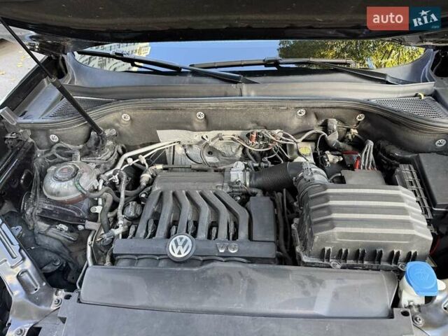 Черный Фольксваген Atlas, объемом двигателя 3.6 л и пробегом 69 тыс. км за 32000 $, фото 25 на Automoto.ua