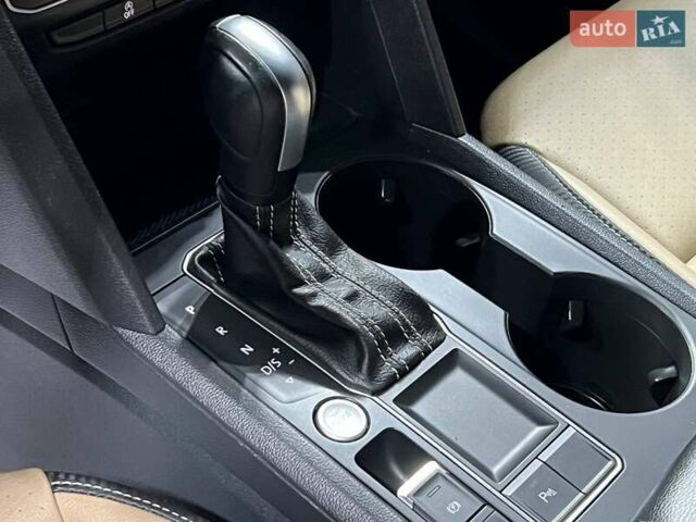 Чорний Фольксваген Atlas, об'ємом двигуна 3.6 л та пробігом 88 тис. км за 26500 $, фото 21 на Automoto.ua